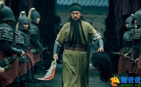 古代人是怎么打仗的，为何古人用的兵器现代人拿都拿不动？